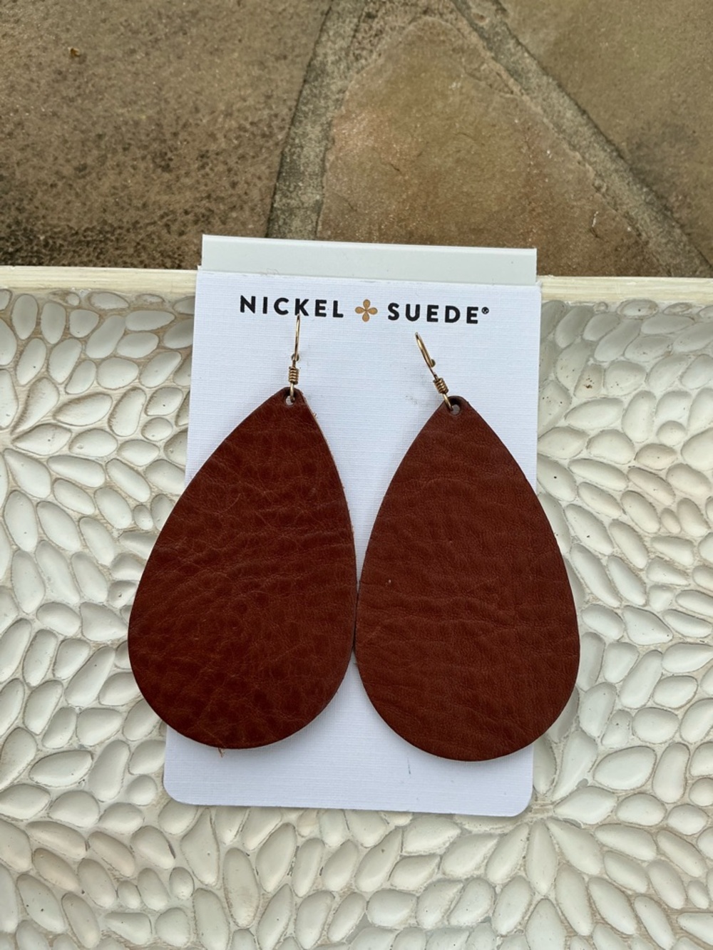 Nickel & Suede Brown Leather Teardrop Medium Earrings